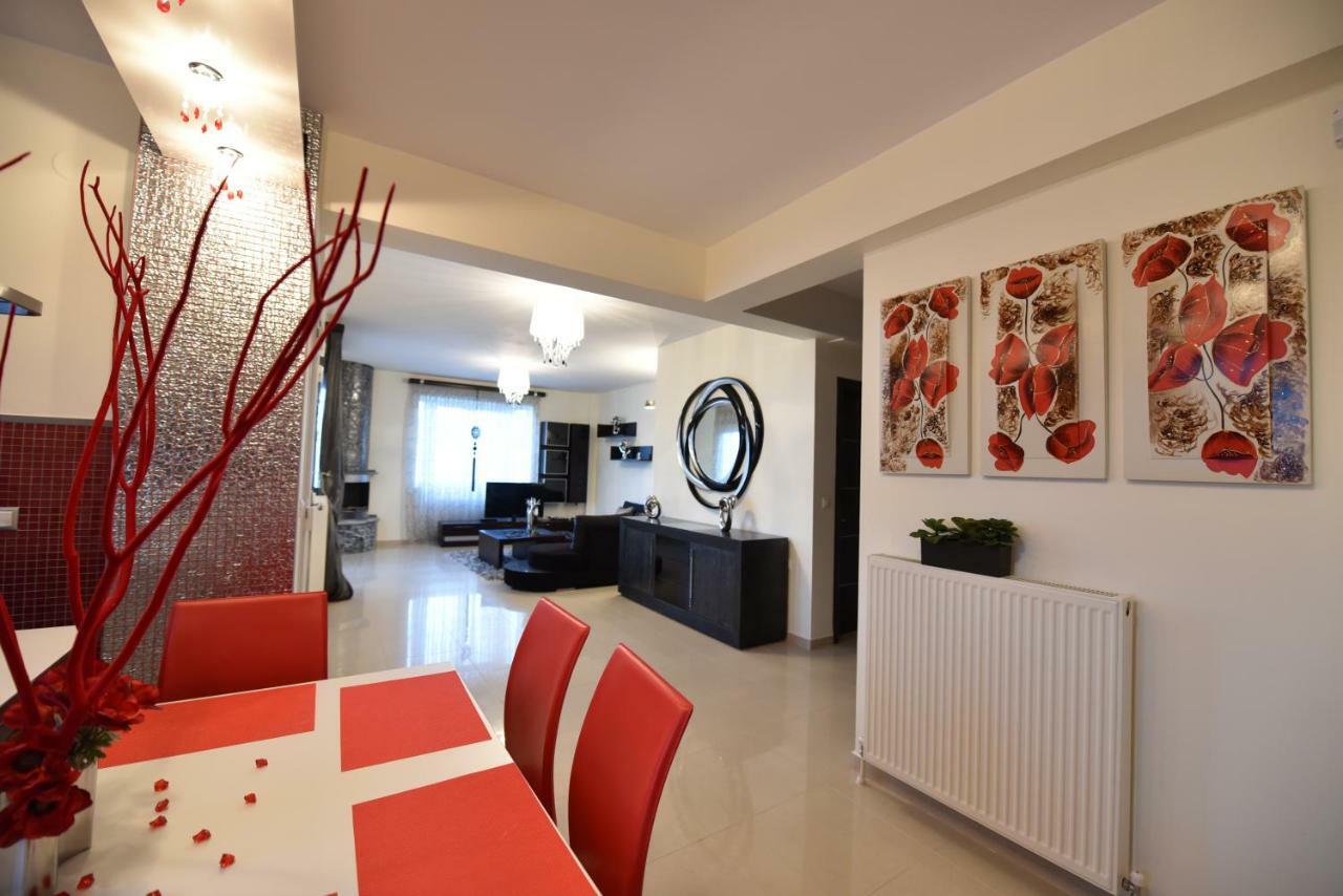 Artisti Elena Apartment ปาราเลียกาเตอรีนิส ภายนอก รูปภาพ