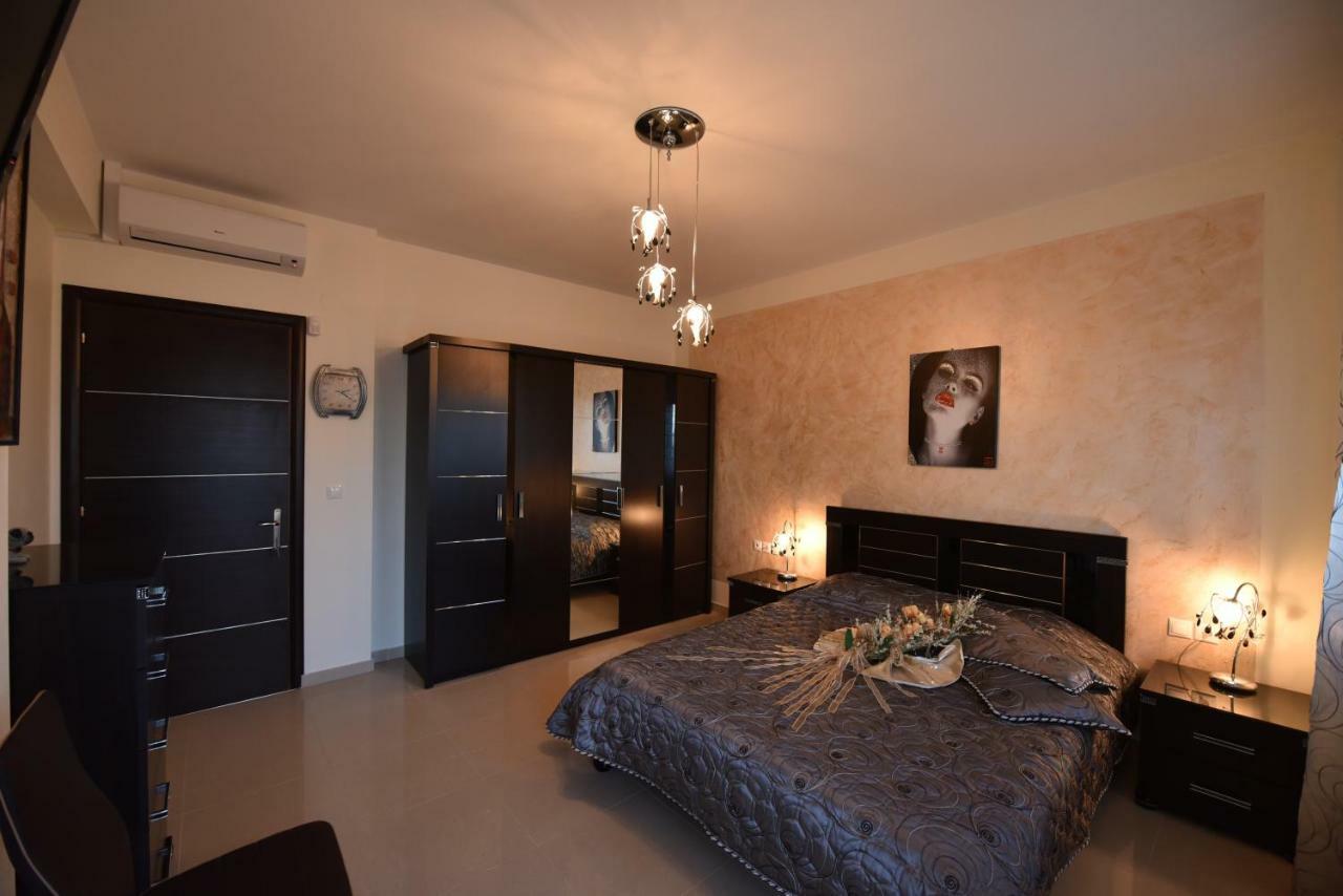 Artisti Elena Apartment ปาราเลียกาเตอรีนิส ภายนอก รูปภาพ