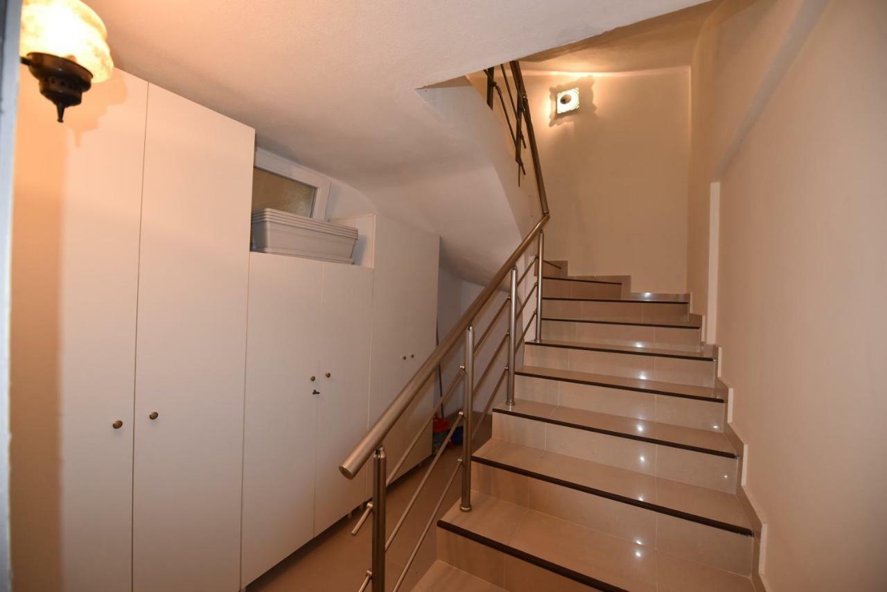 Artisti Elena Apartment ปาราเลียกาเตอรีนิส ภายนอก รูปภาพ