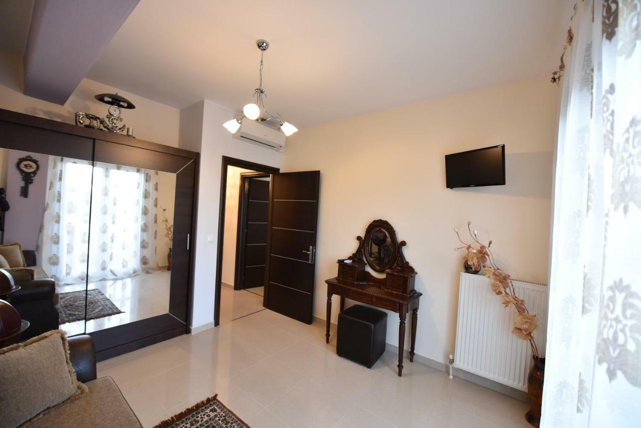 Artisti Elena Apartment ปาราเลียกาเตอรีนิส ภายนอก รูปภาพ